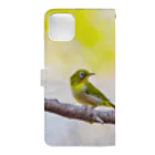 “すずめのおみせ” SUZURI店のメジロ（lovely bird） Book-Style Smartphone Case :back