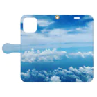 Cafe Lounge & Library pratimākrrm cĥā -ゆるやかな彫刻-のゆるやかな空 Book-Style Smartphone Case:Opened (outside)