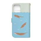 カワウソとフルーツのSwimming♪Otters（爽やかな朝）【iPhone 12 / 12 Pro以降用】 Book-Style Smartphone Case :back