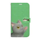 かわいいもののおみせ　いそぎんちゃくのお魚にゃーvar.3もふもふ　灰猫　グリーン　シンプル無地　肉球マーク付き Book-Style Smartphone Case