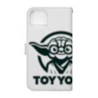 ぱろでぃ〜SHOPの ToyYoda (トイヨーダ)  手帳型スマホケースの裏面