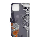 Skeletonのユニークなスケルトンアートがおしゃれに輝く！ Book-Style Smartphone Case :back