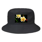 kamakiri3のFlower of the Heart　プルメリア Bucket Hat