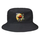 AckeeWolf Art Shopのスクーターに乗った猫 Bucket Hat