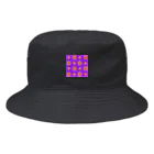 やしきのおみせのむらさきとおれんじベースのなんかのおはな Bucket Hat