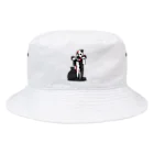 マルベリーデザインのコワかわピエロ Bucket Hat