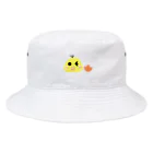 お庭ダンスショップのウィンクしてるぴよちゃん Bucket Hat