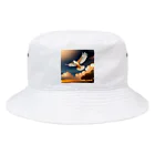 takuの穏やかな宝物の白い鳩の優雅な舞 Bucket Hat