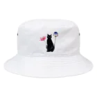 幸運のしっぽの黒猫と花 Bucket Hat