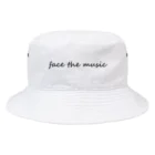 ongakutorasanのface the music Bucket Hat