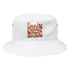 お魚専門店「FishDeluxe」の絵を描くイクラちゃん Bucket Hat