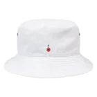 おいしてぃ通信のりんご飴ちゃんん：ちっちゃなちっちゃなワンポイント Bucket Hat