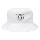 itaxmenworksの我が家の動物 ペンギンズ Bucket Hat