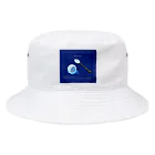 ないものねだりのThe moon on a rainy night Bucket Hat