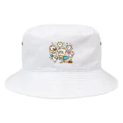 暗黒電波美術家ボブ山　SUZURI店の眠いのがんばって起きてね！って猫が言ってたよ Bucket Hat