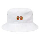 8anna storeの太陽サンサン、オレンジ色の沖縄のシーサー！ Bucket Hat