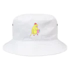 小鳥のほっぺの本読むピヨちゃん Bucket Hat