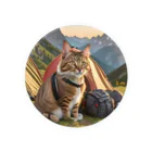 ねこ達と一緒のねこちゃんとキャンプ Tin Badge