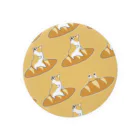 5corgisの颯爽とパンを乗りこなせないのもいるコーギー Tin Badge