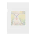 犬好きのしましまの水彩画の犬 花畑のブルドッグのイラスト クリアファイル