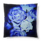 Anna’s galleryのBLUE Rose Cushion