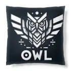 kotpopのOwl gazing from a branch Cushion