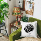 L'armoire des fleursの【Vive la vie】Rose Cushion