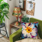 Anna’s galleryのFunky Flower Cushion