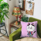 ブドウのお着物でお出かけニャンコ　背景あり Cushion