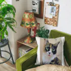 工房照在の三毛猫 Cushion