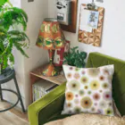 kimchinのやさしい色合いの花柄 Cushion