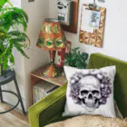 LCOMLのフルーツに囲まれたSKULL Cushion