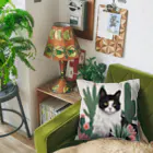 capcat1919のハチワレ白黒猫とサボテン Cushion