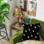 mokugyobuchoのモヒカンウサギさん総柄パンクブラック Cushion