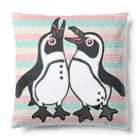 penguininkoの仲良く鳴き合うケープペンギン🐧背景ありB Cushion