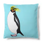 LalaHangeulの風に吹かれるイワトビペンギンさん(文字無しバージョン Cushion