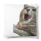 グレージュ猫ロッタン🐈‍⬛のあくびロッタン Cushion