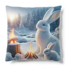 さとさんの雪ウサギと白うさぎと焚火 Cushion