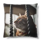 feliceのタワーに登っている猫 Cushion