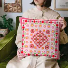 little lion house公式ショップ（大人のためのねこ）のレトロフラワーのオシャレモチーフ（ピンク系） Cushion