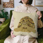 カメの歩みのヒョウモンガメ Cushion