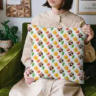 ハナドリカ SUZURI店のきつねとたぬき柄 Cushion