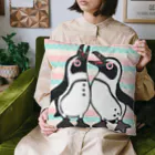 penguininkoの仲良く鳴き合うケープペンギン🐧背景ありB Cushion