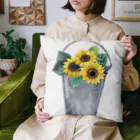 Fred HorstmanのWatering bucket and sunflowers  じょうろ と ひまわり Cushion