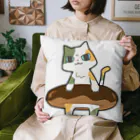 うさやのドーナツをゲットしてご満悦の猫 Cushion