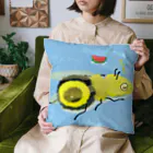 デミトリのねむいめミツバチのクッション Cushion