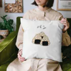 AKi001のなんかおかしい！？　パン？　おにぎり？ Cushion