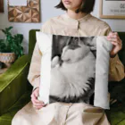 KAZU SHOPの可愛い猫のお昼寝　癒し Cushion