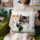 クロネコ宅急便の子猫の微笑み、心のオアシス Cushion