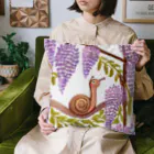 カタツムリに癒しを求めて❗の藤棚を見上げる🐌 Cushion